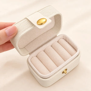Petite Boîte à Bijoux Blanche en Cuir