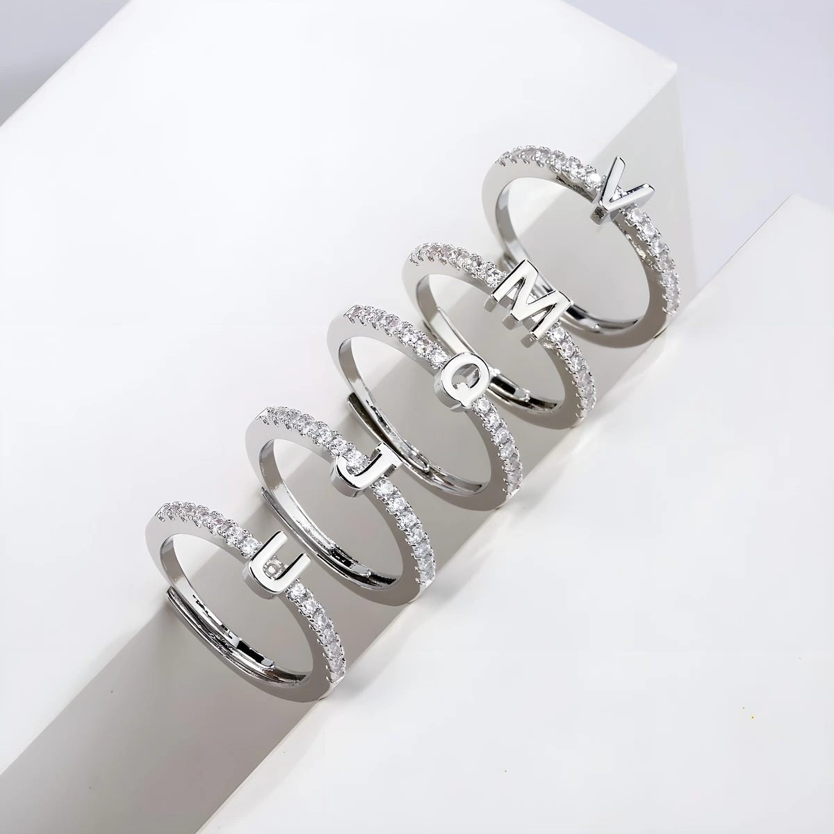 Bague Initiale | Lettre en Lumière
