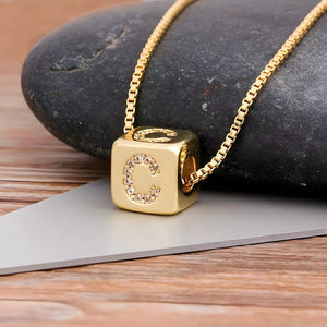 Collier Initiale | Éclat Cubique