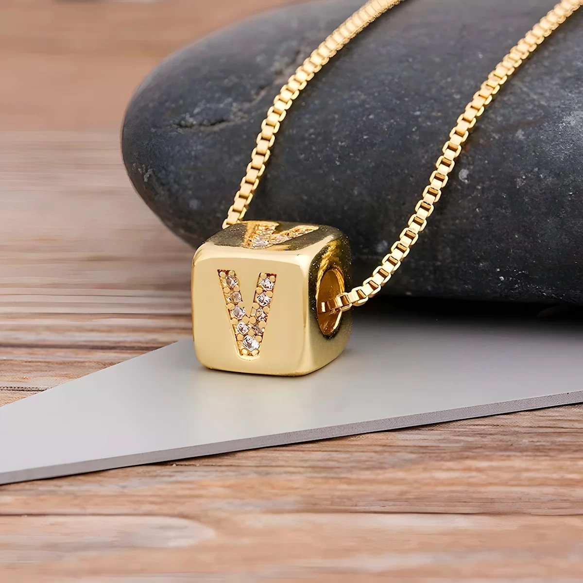 Collier Initiale | Éclat Cubique
