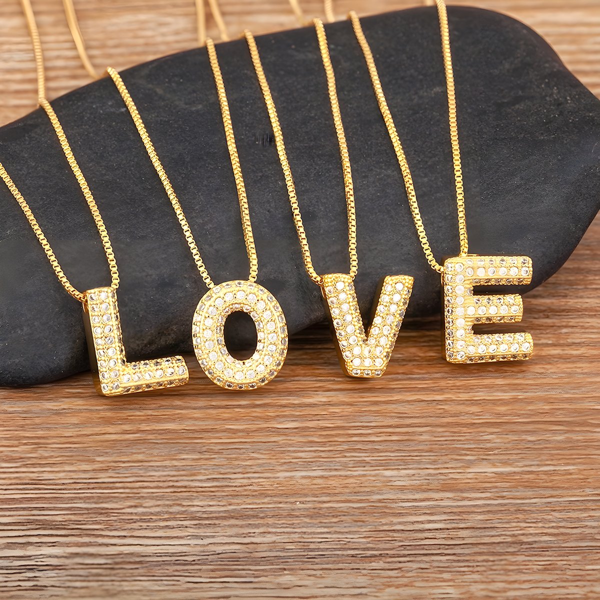Collier Initiale | Pendentif Précieux