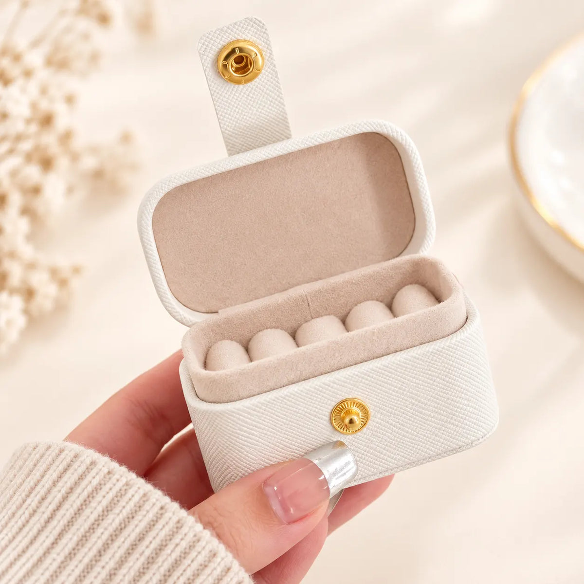 Petite Boîte à Bijoux Blanche en Cuir